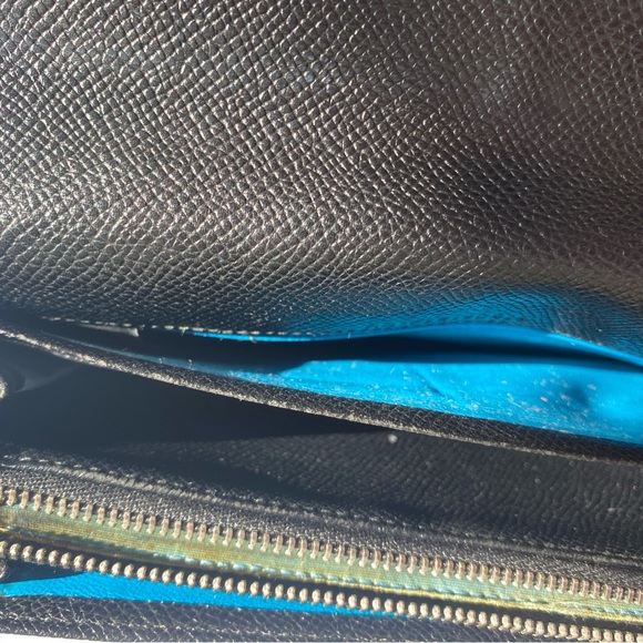 BVLGARI BULGARI Grain Calfskin Wallet in Black preowned soft close - Picture 9 of 15